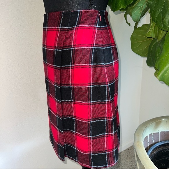Talbots Women’s Red Black Baby Blue Plaid Faux Wrap Lined Wool Blend Skirt 4 - Picture 5 of 15